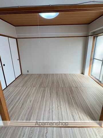 マンション宝寿の内装写真