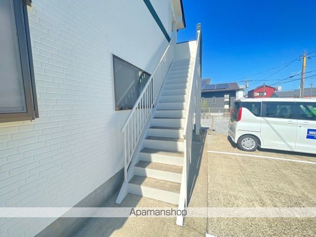 ガーデンR7の玄関写真