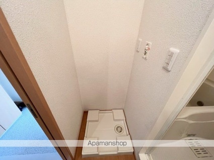 エスティアール１６　Ⅰ・Ⅱ[1K/30.39m2]の内装1