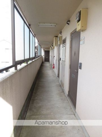 サンフラワー三鷹ハイツの玄関写真