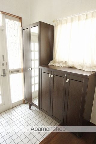 呉市 2階建 築37年の内装写真