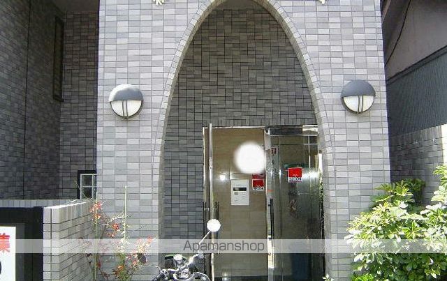 第1クリスタルハイム新大阪の玄関写真