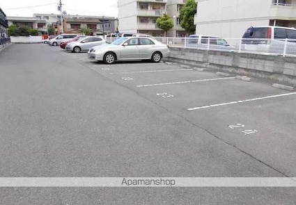 香川県高松市木太町[1K/23.61m2]の駐車場
