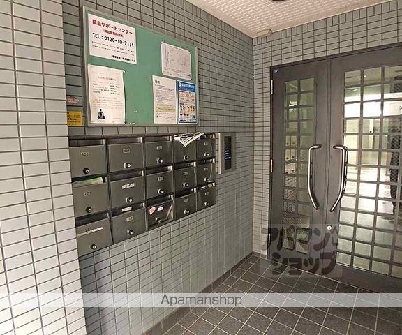 エクセレントビル夷川の玄関写真