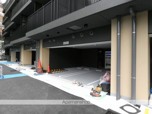 東急目黒線 不動前駅 徒歩6分 7階建 築5年の玄関写真
