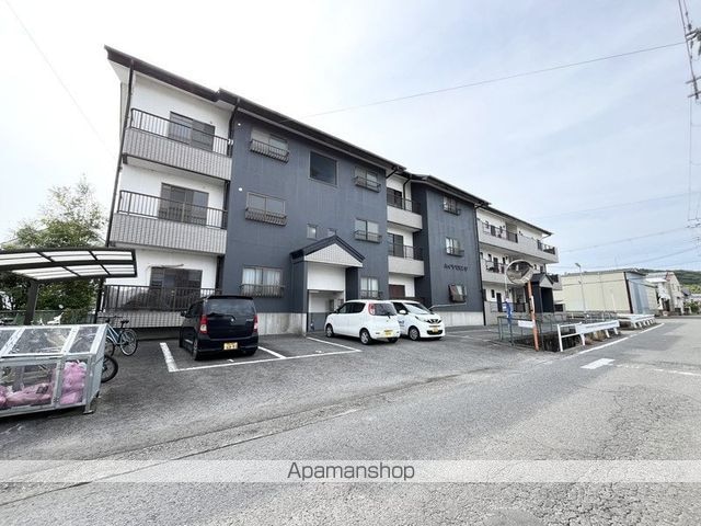 ハイツグランデ[2LDK/61.5m2]の外観2