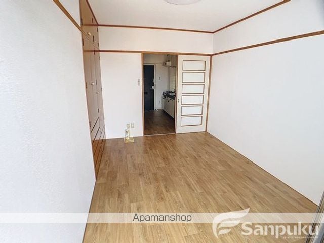 ジョイフル第一山越の内装写真