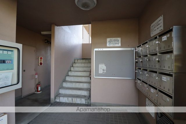 プレアデス大辻の玄関写真