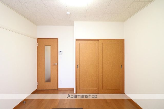 レオパレス宝ヶ池の内装写真