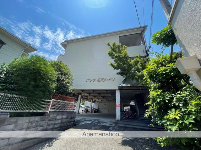 バンブ石切ハイツの玄関写真