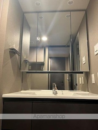 ブランシエスタ目黒中央町[2LDK/52.49m2]の洗面所