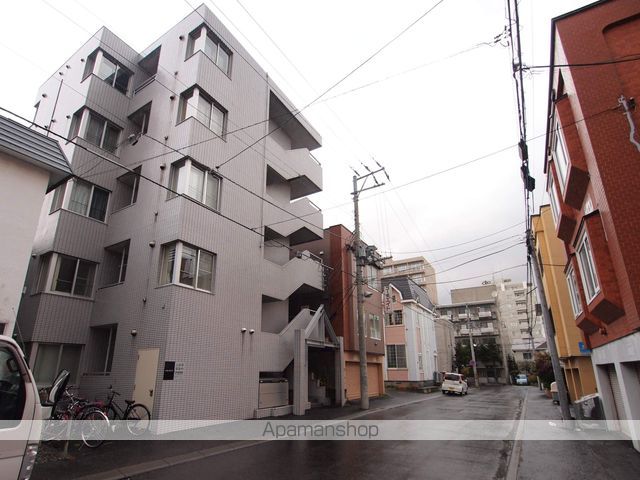 メゾンエクレーレ本郷通8丁目の外観写真