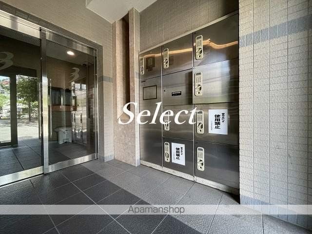 ベスト伊勢佐木町の玄関写真