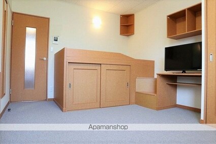 レオパレスカーサ新西[1K/28.02m2]のリビング・居間