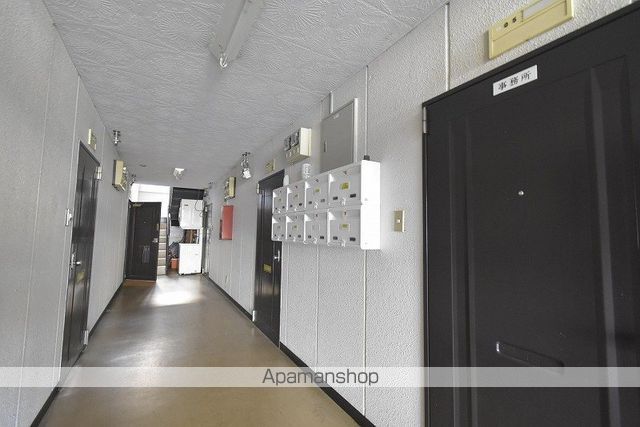 くきつマンションの玄関写真