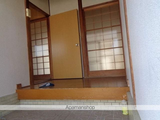 予讃線 伊予小松駅 徒歩8分 2階建 築43年の内装写真