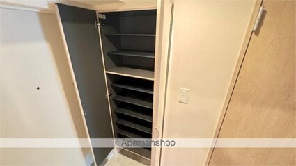 Ｖｉｌｌａ　Ｂｌａｎｃｈｅ[1LDK/35.57m2]の玄関