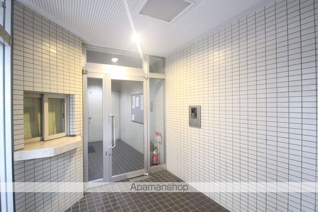 アジエステート大通西プラザの玄関写真