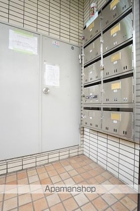 アーク境南町[1R/17.01m2]のエントランス1