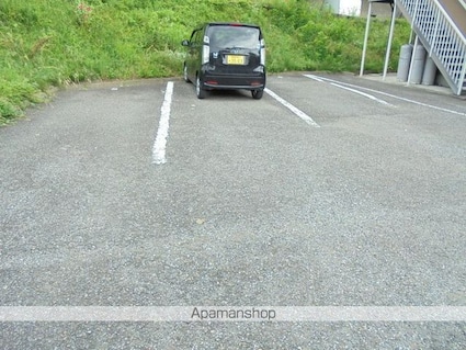 リブフレグランス[1K/24.71m2]の駐車場1