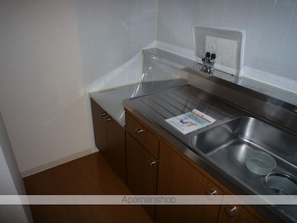 ベルヴィ栗東[1LDK/38m2]のキッチン