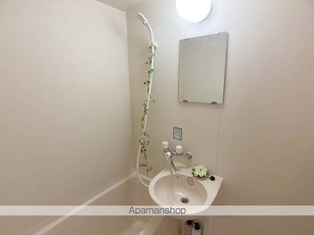 和歌山県和歌山市手平３丁目[1K/16.72m2]のバス