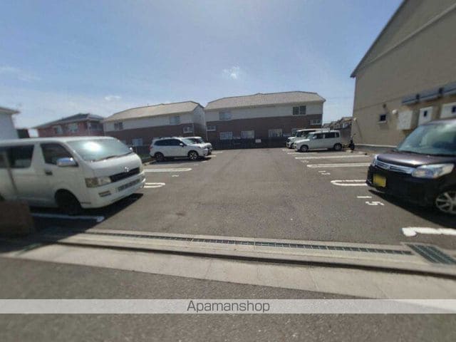 和歌山県和歌山市木ノ本[2LDK/50.68m2]の駐車場