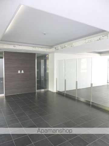 PRIME URBAN 東中野 COURTの玄関写真