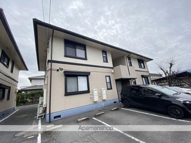 ハイカムール弐番館の外観写真