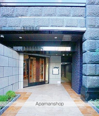 プレサンス久屋大通セントラルパークの玄関写真