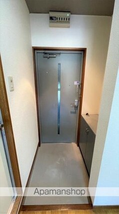 プチメゾン栗林[1K/22.68m2]の玄関