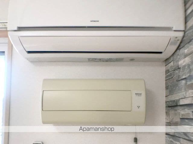 アルパインの内装写真