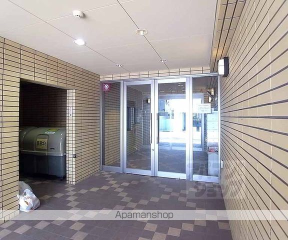 アルトシュロス四条大宮の玄関写真