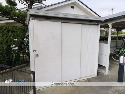 コージコート[2LDK/55.84m2]の共用部9