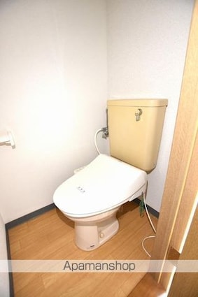 シャンボール峰山[1K/15.93m2]のトイレ