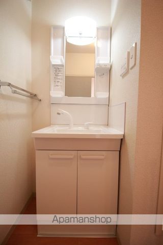 レーベン板野 B棟の内装写真