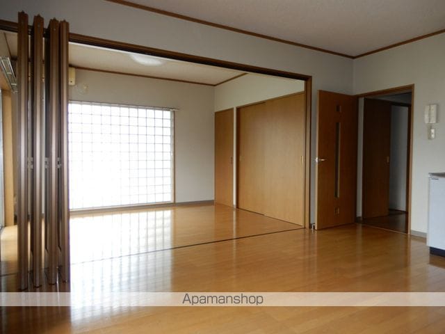 依田ハイツ D棟の内装写真