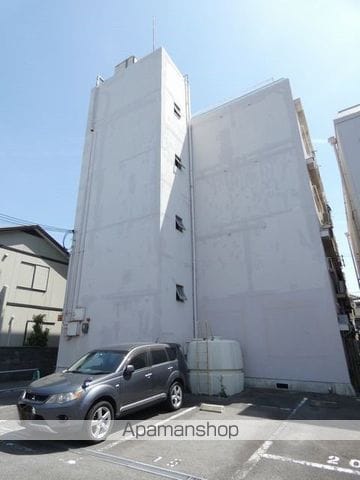 日高マンションの外観写真