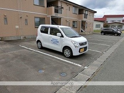 シティハイムカモミールＡ[3K/51.89m2]の駐車場1