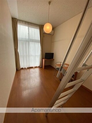 レオパレスサンライズ[1K/19.87m2]のリビング・居間1