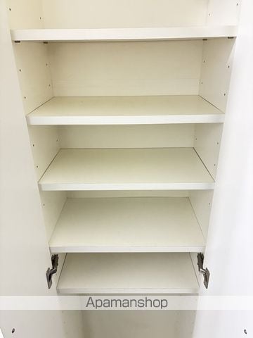 フロンティアタワー九条Iの内装写真