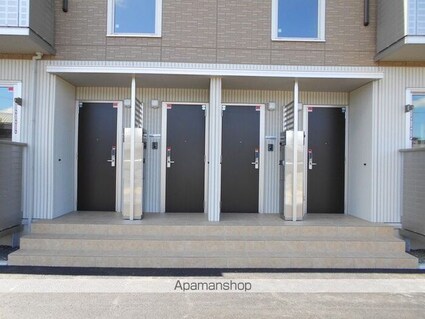 リヴェールパレス　Ａ棟[1LDK/47.12m2]のエントランス