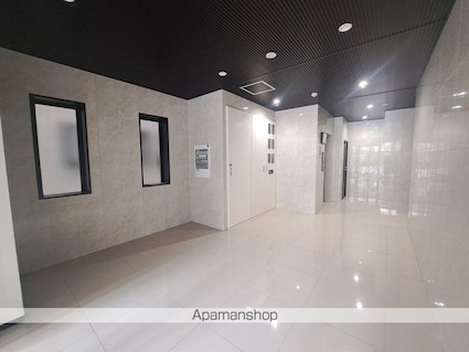 ＧＲＡＣＥ　ｔｒｏｉｓｉｅｍｅ（グレーストルワジエム）[1DK/31.76m2]のエントランス