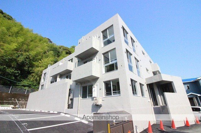 8COURTの玄関写真