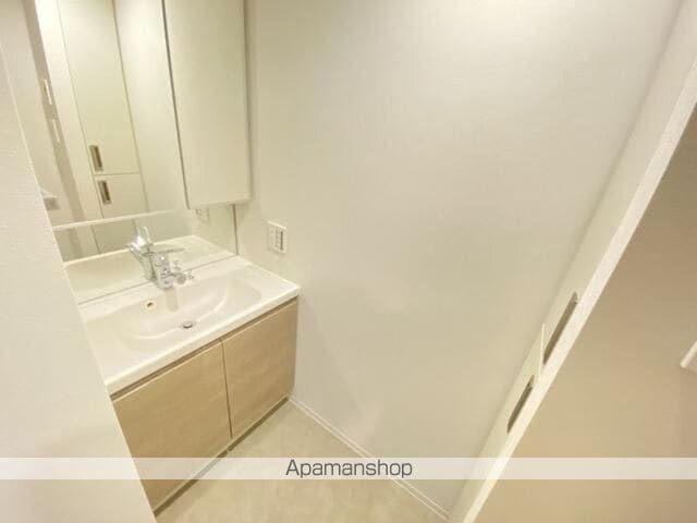 ONE ROOF RESIDENCE NISHINIPPORIの内装写真