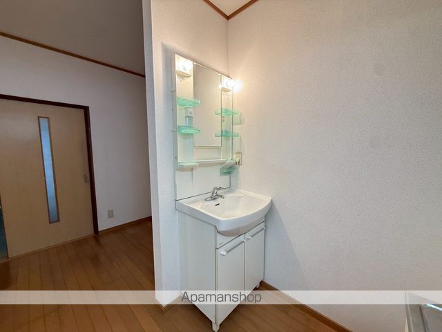 葛原新町堂前貸家の内装写真