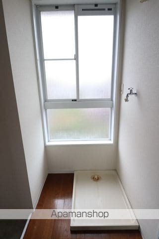 ファシーネ野村深田町の内装写真