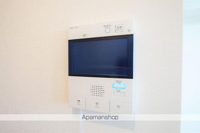 小田急伊勢原駅前マンションの内装写真