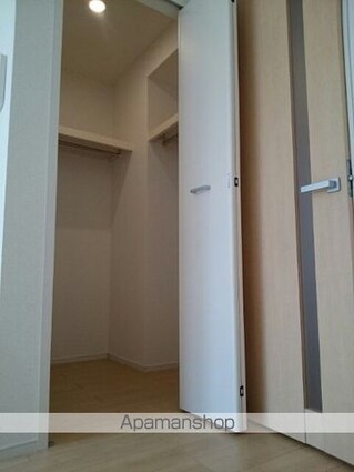 ラフレシール[1K/30.42m2]の収納