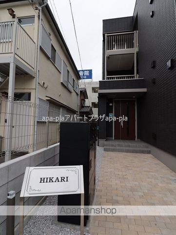HIKARIの玄関写真